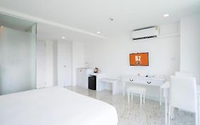 บีทู ภูเก็ต พรีเมียร์ โฮเทล
